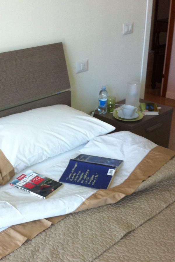 Bed and Breakfast Ai Due Vecchi Ulivi Garlate Exterior foto